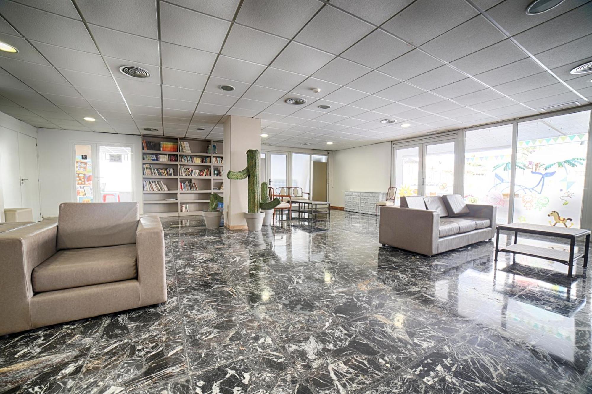 Ohtels Villa Dorada Салоу Екстериор снимка