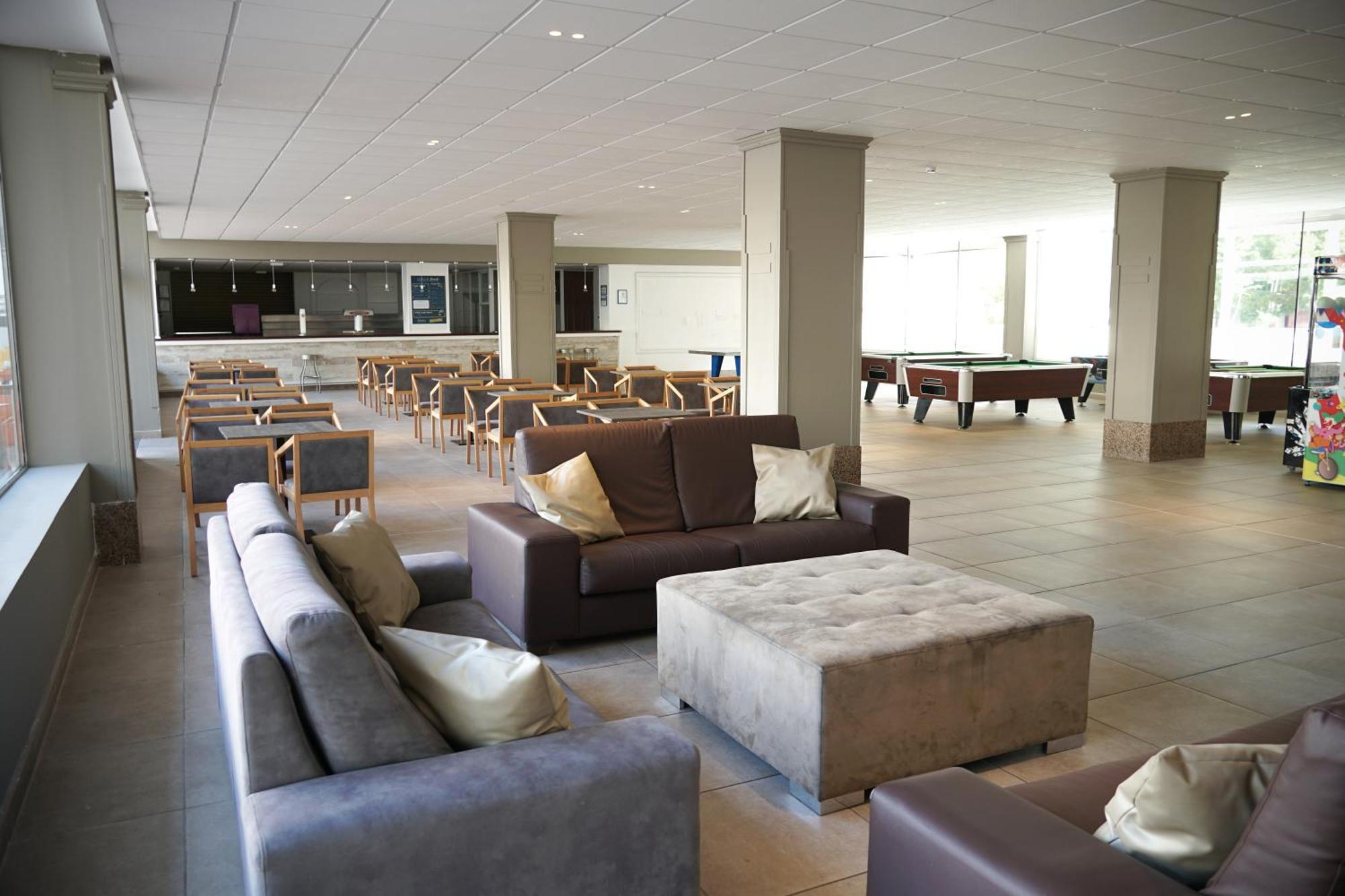 Ohtels Villa Dorada Салоу Екстериор снимка