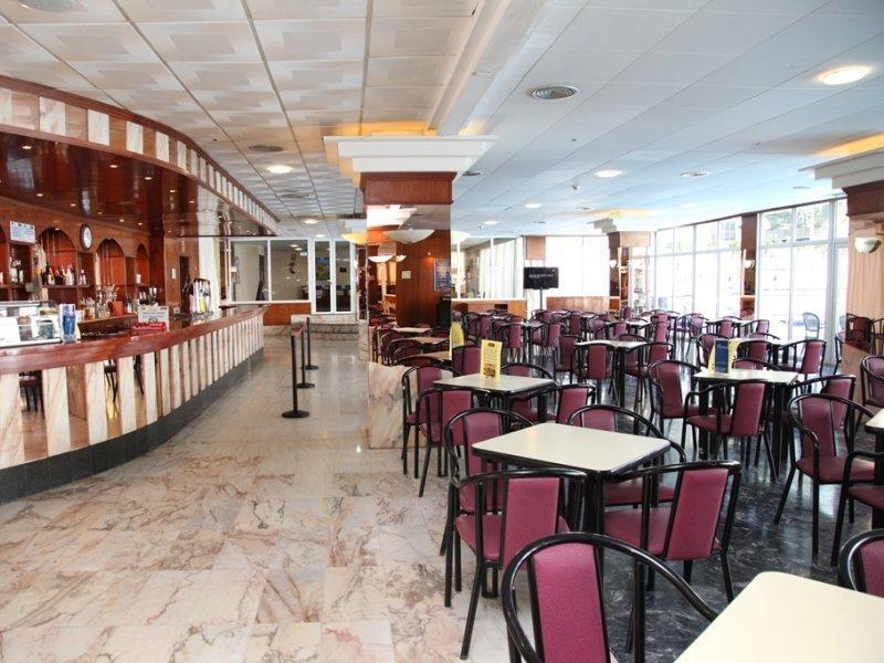 Ohtels Villa Dorada Салоу Екстериор снимка